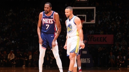 NBA热辣资讯 官方MVP榜库里反超杜兰特回榜首 保罗升至第4
