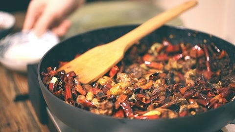 味蕾时光 辣子鸡