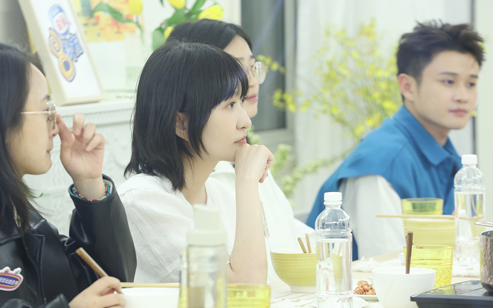 绵羊教侯翠翠灌蛋，王勉做鸭蛋肉饼