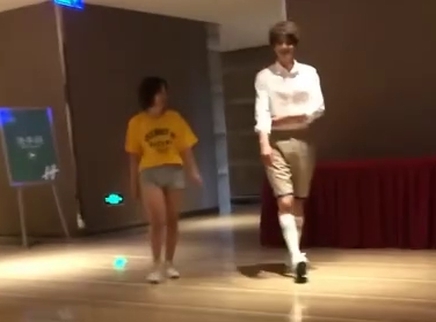 音乐集装箱 官鸿 传说中的最萌身高差