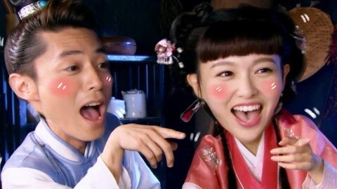萝莉说趣事 给跪了！逗比夫妇用生命演绎流行歌曲