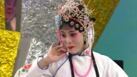 央视1992春晚 宋小林喻海燕刘玉梅川剧小品《戒赌》，头顶油灯杂耍技艺惊人
