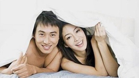 美妈问问团 【辛郁】服用避孕药时有哪些注意事项呢