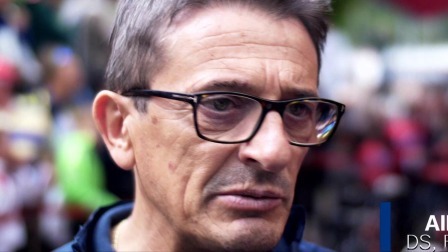 环意大利自行车赛17赛段，皮特率先冲线