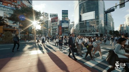 二更视频 这个中国人去日本 叫板日本动漫 747