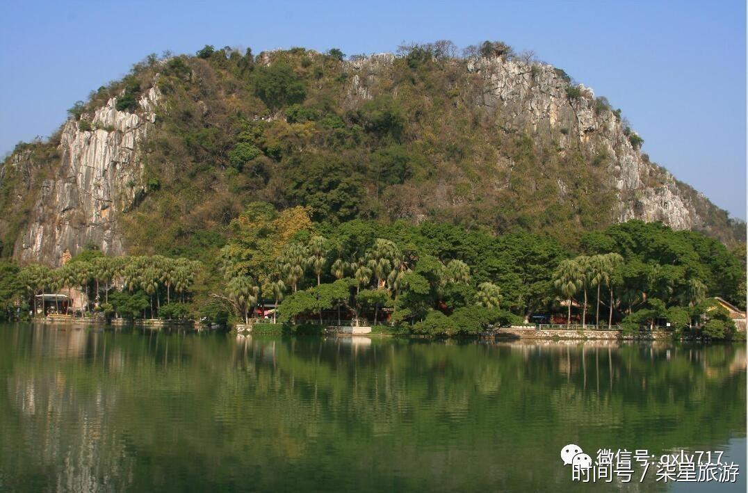 青城山是中国四大道教名山之一,五大仙山之一,中国道教发祥地之一.