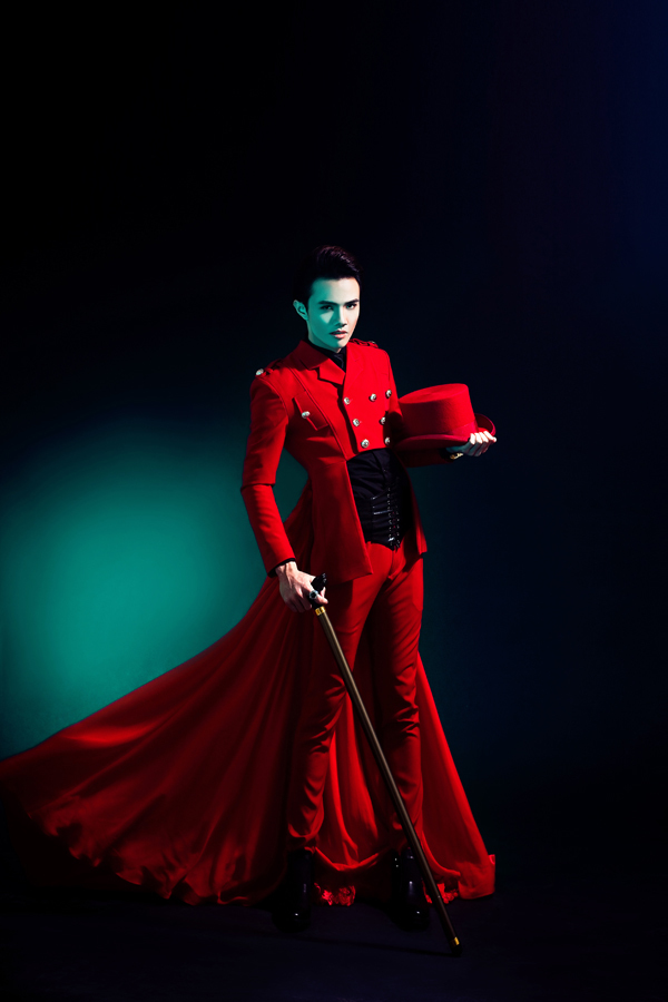 基本资料 中文名:王宏健 外文名:tommy别名:ok先生,汤米先生 国籍