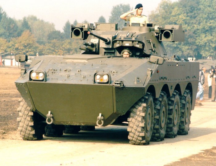 意大利vcc-1履带式装甲步兵战车