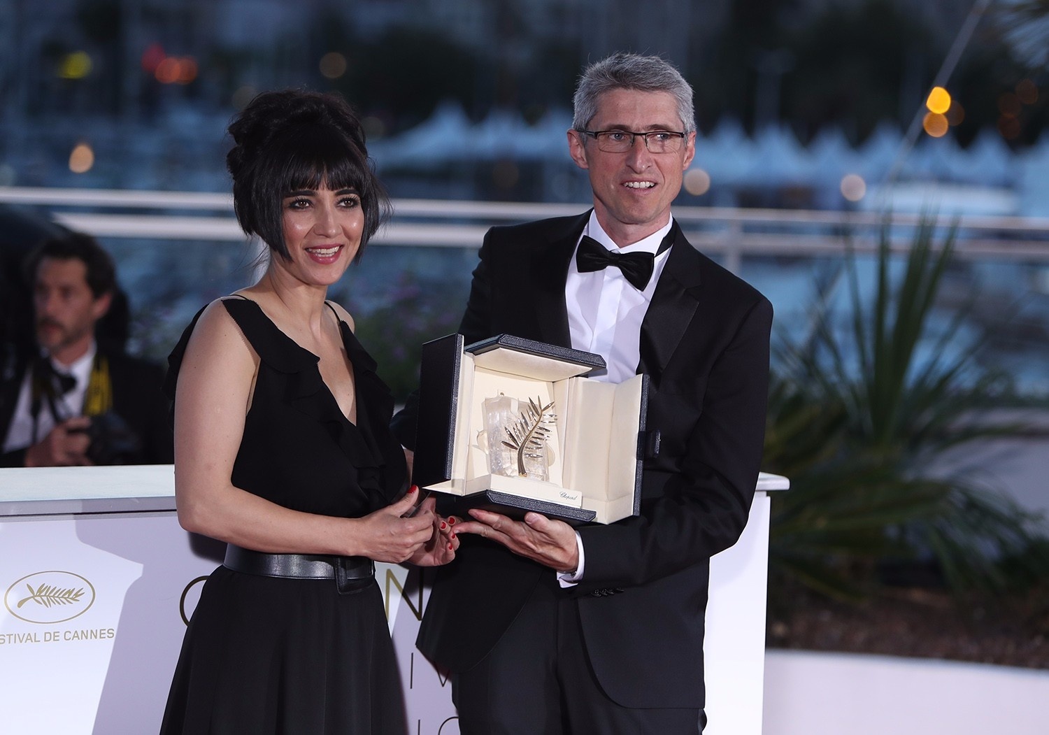 是枝裕和首摘戛纳金棕榈 中国《延边少年》获奖