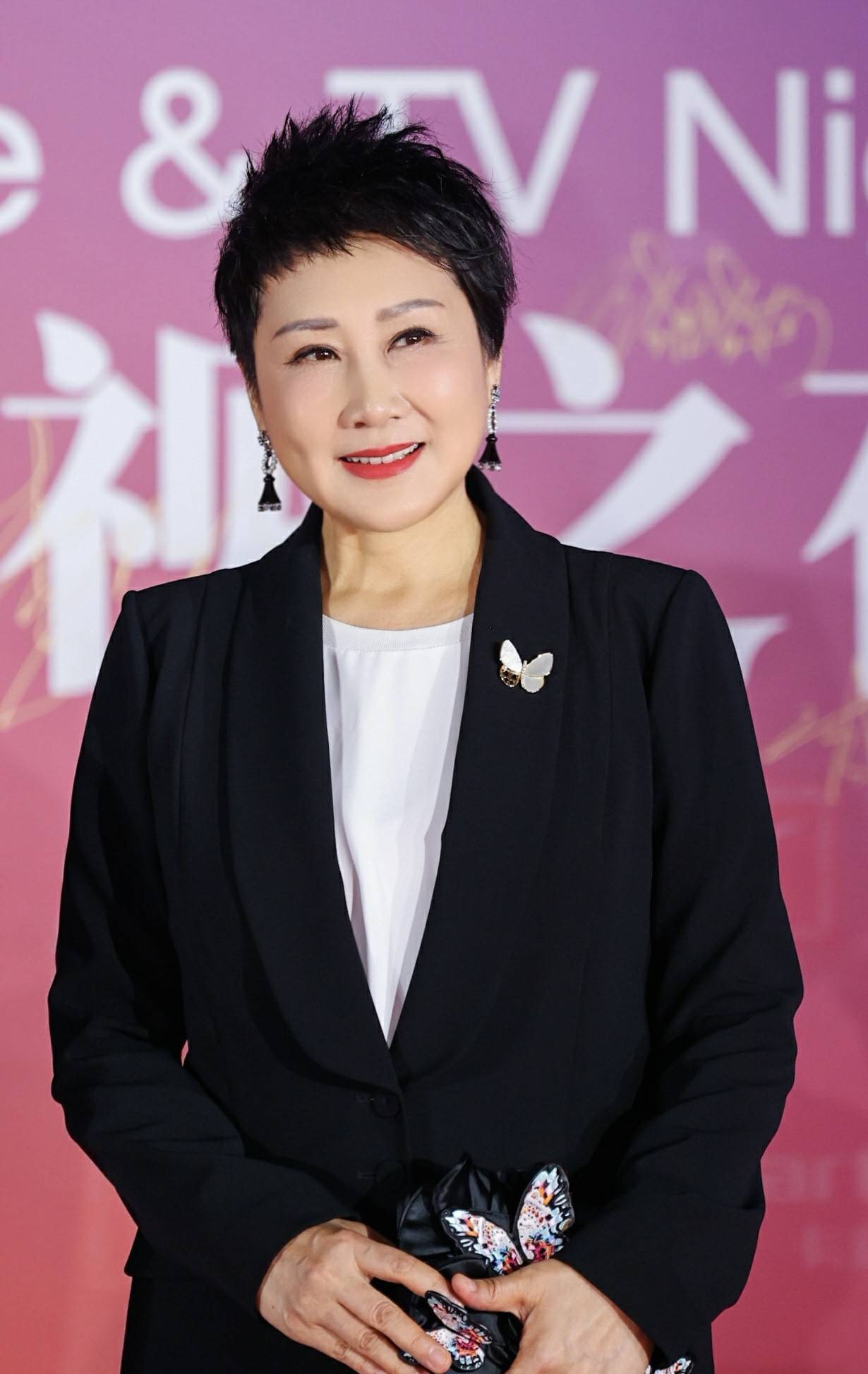 张凯丽优雅大气亮相中国影视之夜 推荐影视精品共赴光影之约 - 360娱乐,你开心就好