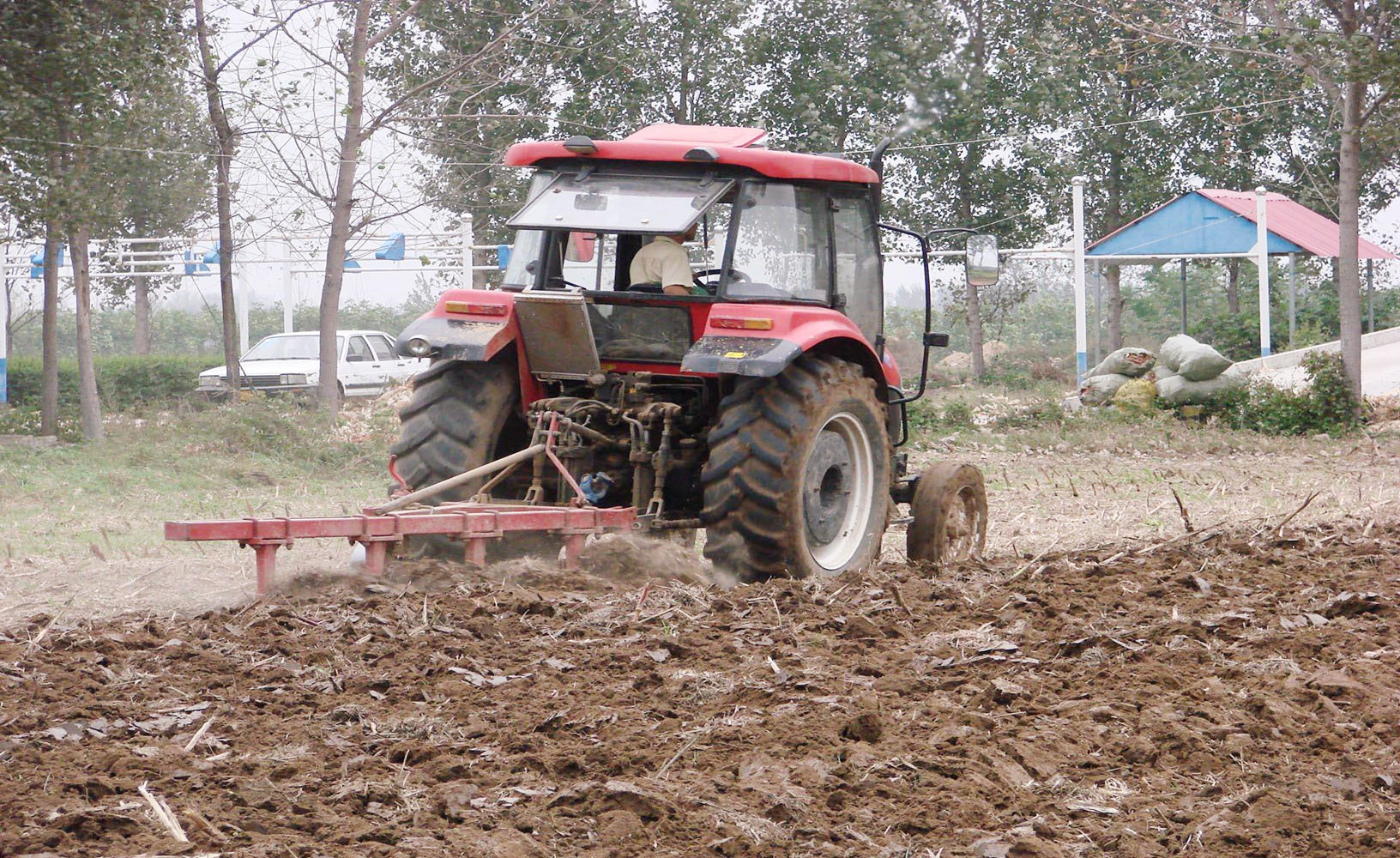 农村种地都用旋耕机,但是耕得太浅,有没有能耕深的旋耕机?