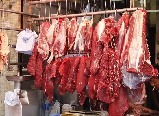 血脖肉位于动物颈脖处,含有大量淋巴结脂肪瘤和甲状腺