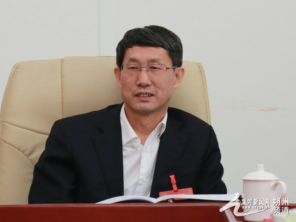 常委,统战部长刘鹏,县人大常委会副主任周月琴,副县长 ,公安局长许