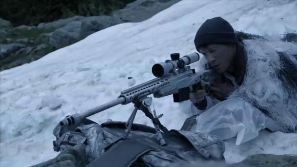 《狙击精英:幽灵射手》顶尖狙击手,雪山里打恐怖分子,枪枪爆头