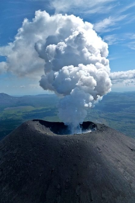 自然的洪荒之力-火山 石成刚名师工作室 沈阳教育资源公共服务
