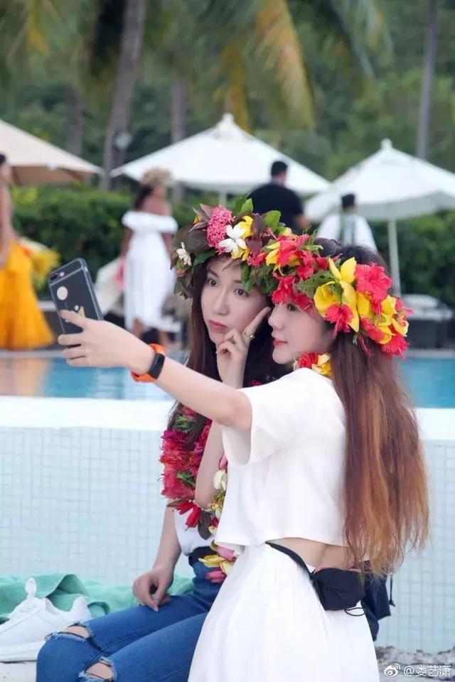 但要说两个人的旅行,综艺《闺蜜的完美旅行》算得