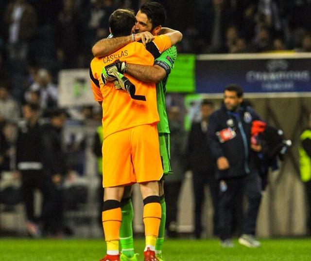 布冯卡西深情拥抱